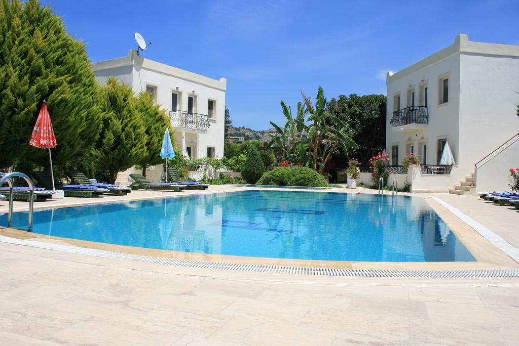 Paradise Garden Gumusluk Evleri Aparthotel Exterior photo