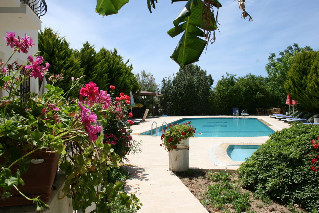 Paradise Garden Gumusluk Evleri Aparthotel Exterior photo